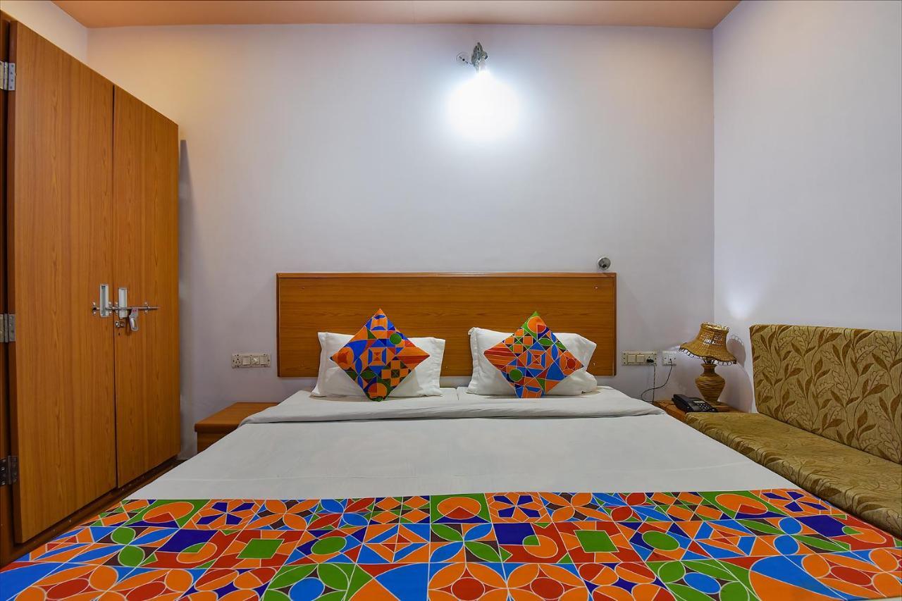Airport Sky Inn Hotel Джайпур Екстериор снимка