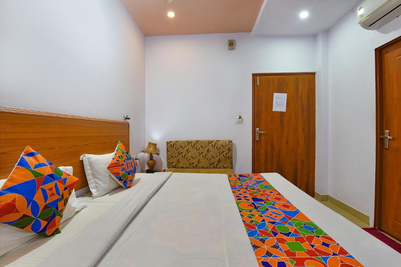 Airport Sky Inn Hotel Джайпур Екстериор снимка